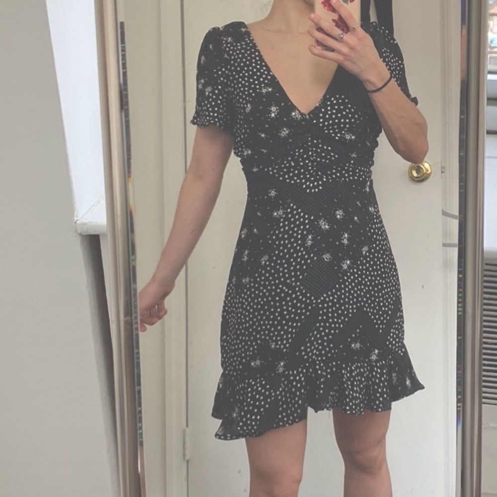 F21 Floral Ruched Mini Dress - Picture 7 of 7